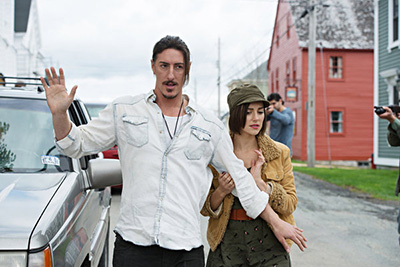 Eric Balfour and Emma Lahana