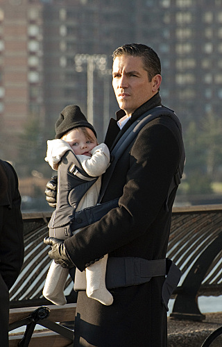 Person-of-Interest-Baby-Blue-Episode-17-8