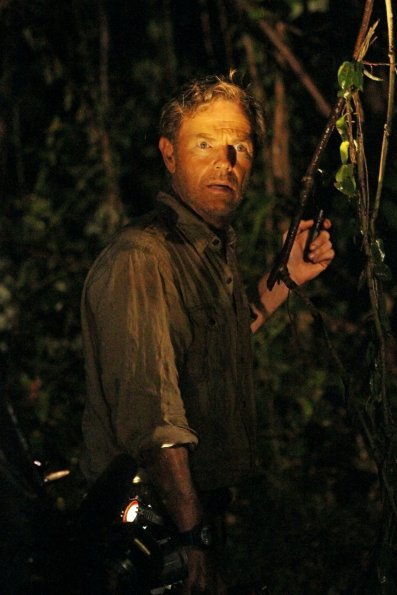 The-River-ABC-Doctor-Emmet-Cole-Episode-6-9